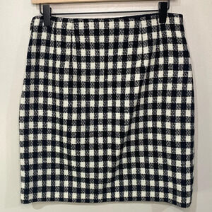 Talbots plaid Wool Blend skirt size 4 petite Buffalo Check Gingham Black & White